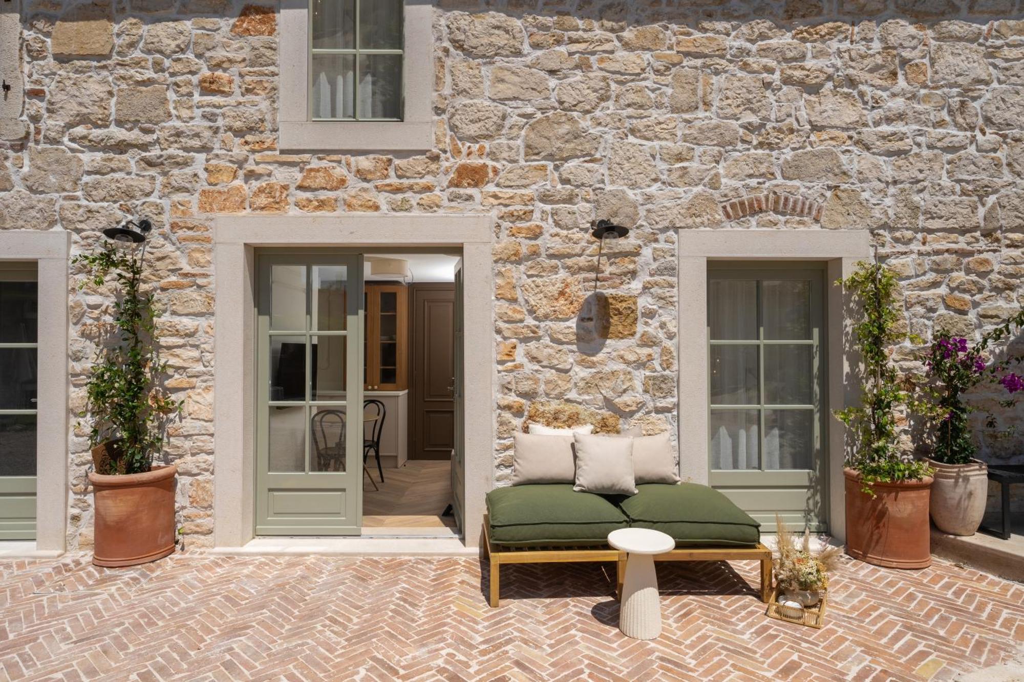 Silent Stone Apartment Vrsar Buitenkant foto